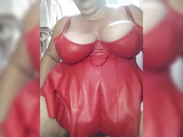 xo4y2sexa live sex show