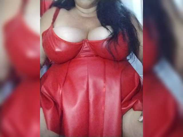 Xo4y2sexa live cam on BongaCams