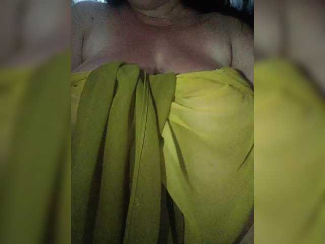 Xo4y2sexa live cam on BongaCams