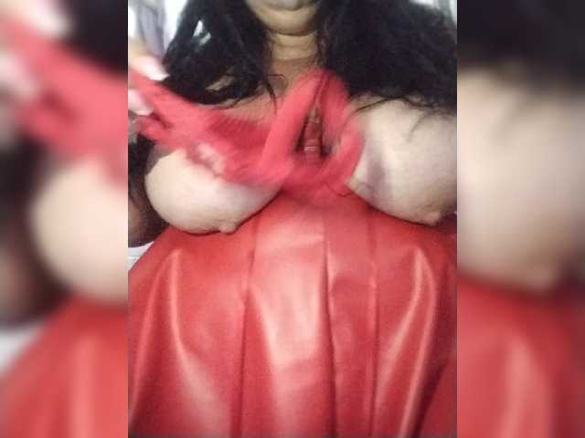 Xo4y2sexa live cam on BongaCams