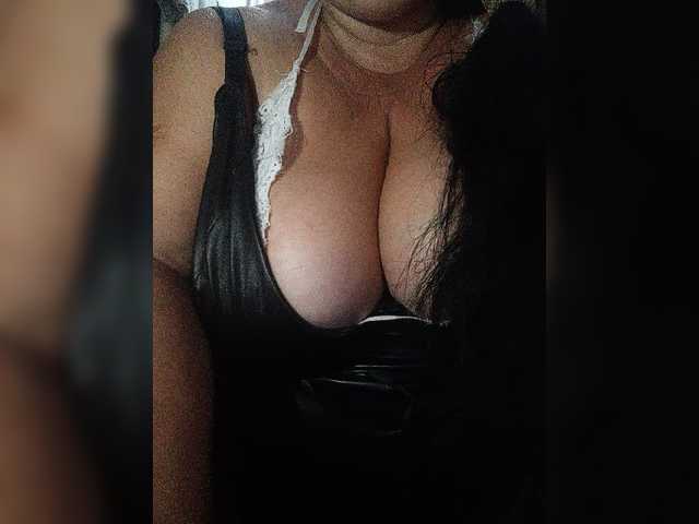 Xo4y2sexa live cam on BongaCams