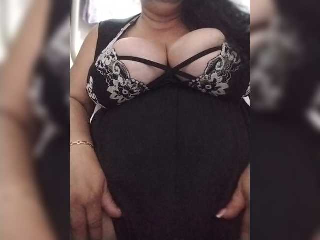 xo4y2sexa cam belle