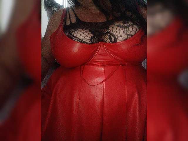 Xo4y2sexa live cam on BongaCams