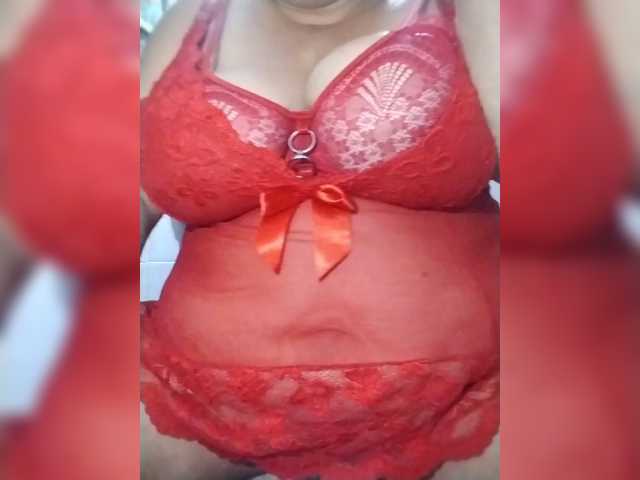 Xo4y2sexa, en directo ahora en BongaCams
