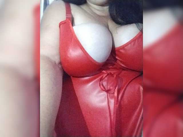 Xo4y2sexa live cam on BongaCams