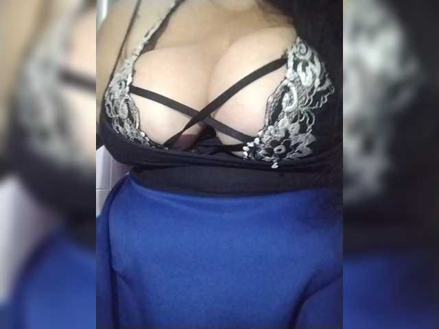 Xo4y2sexa live cam on BongaCams