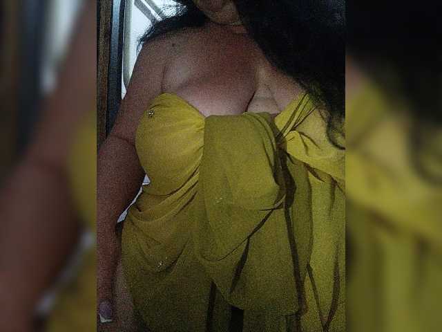Xo4y2sexa live cam on BongaCams