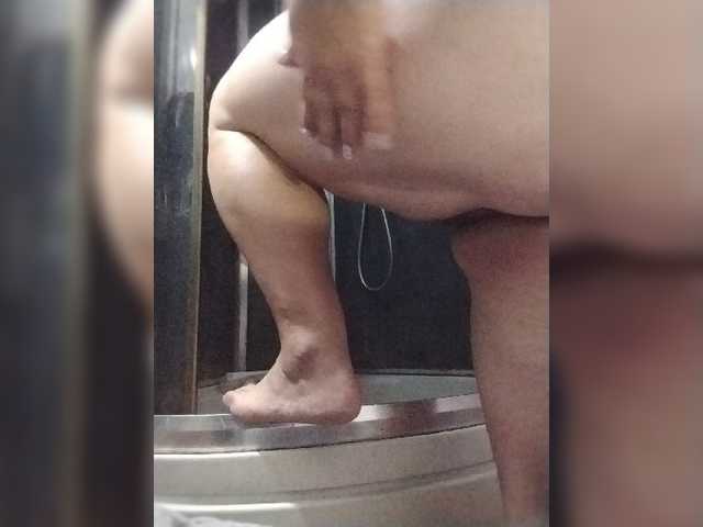 Xo4y2sexa live cam on BongaCams