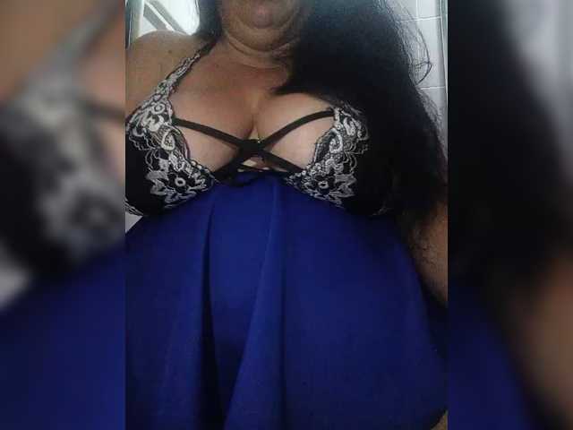Xo4y2sexa live cam on BongaCams