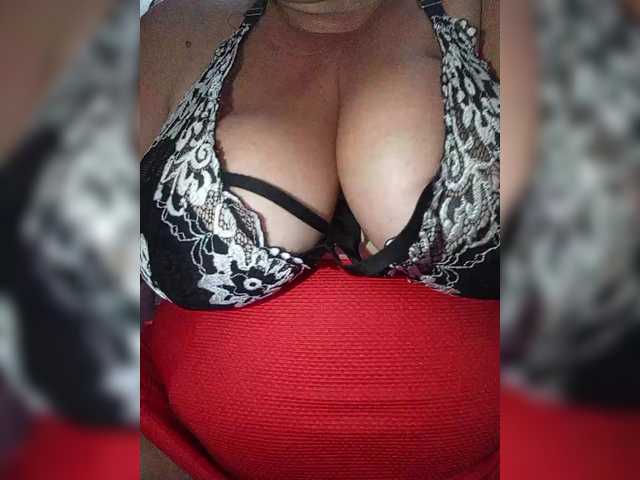 Xo4y2sexa live cam on BongaCams