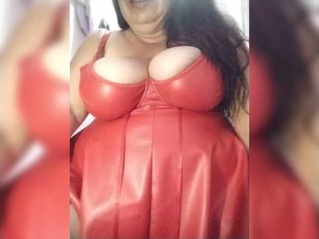 Xo4y2sexa live cam on BongaCams