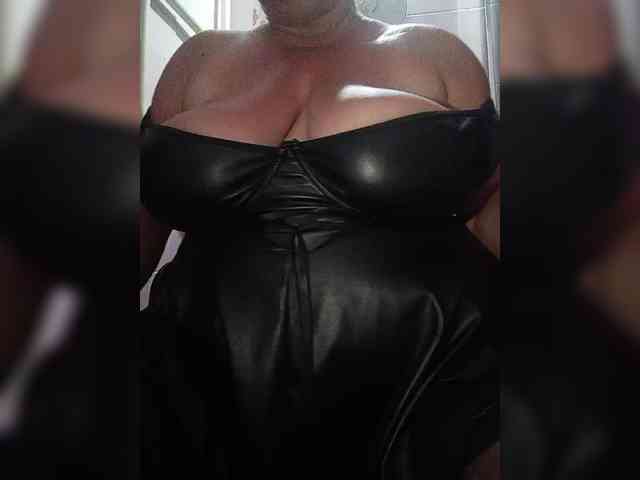 SeXy-Xo4y-SeXa webcam