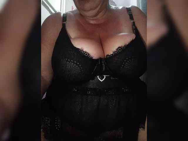 SeXy-Xo4y-SeXa webcam