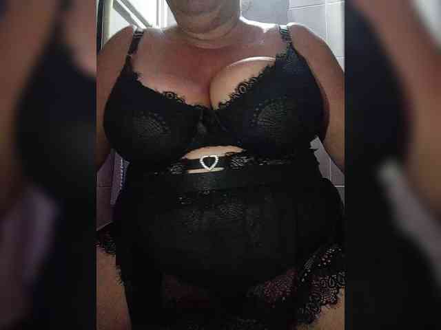 SeXy-Xo4y-SeXa webcam