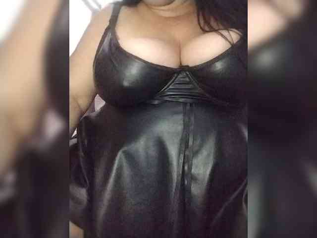 SeXy-Xo4y-SeXa webcam