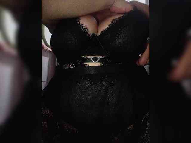 SeXy-Xo4y-SeXa webcam