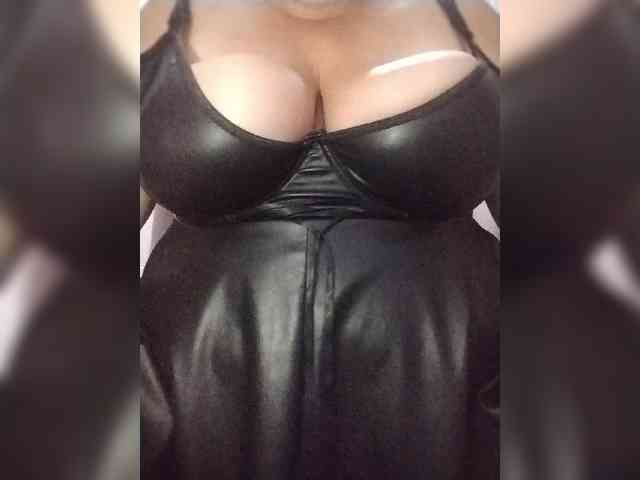 SeXy-Xo4y-SeXa webcam