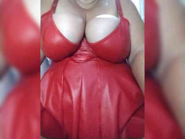 SeXy-Xo4y-SeXa webcam