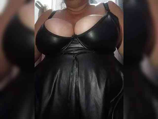 SeXy-Xo4y-SeXa webcam