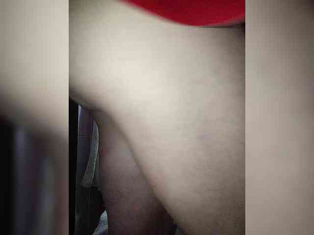 Xo4y2sexa Live Webcam on BongaCams
