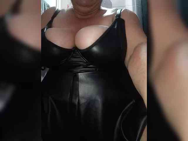 SeXy-Xo4y-SeXa webcam