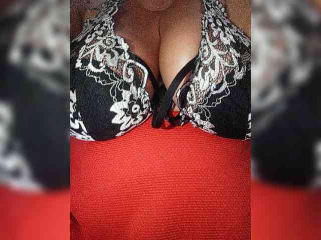 SeXy-Xo4y-SeXa webcam