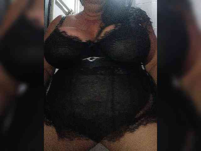 SeXy-Xo4y-SeXa webcam