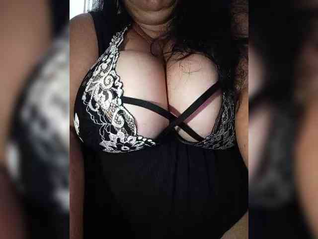 SeXy-Xo4y-SeXa webcam