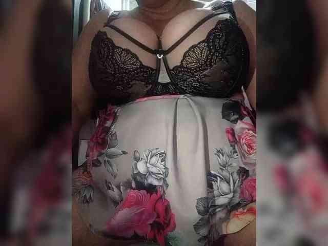 SeXy-Xo4y-SeXa webcam
