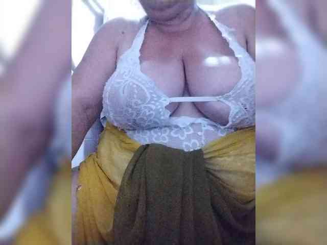 SeXy-Xo4y-SeXa webcam