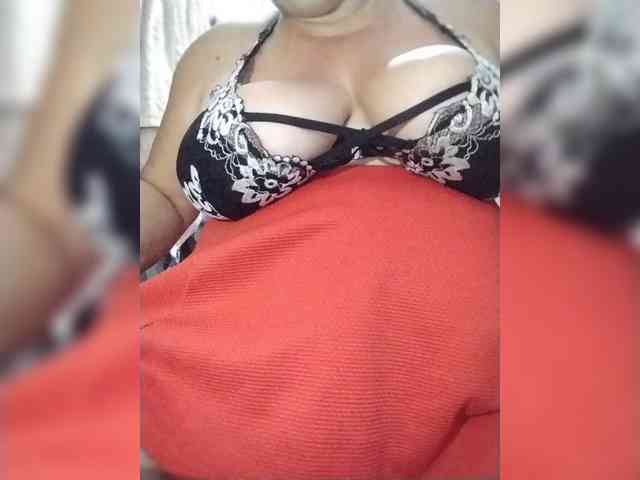 SeXy-Xo4y-SeXa webcam
