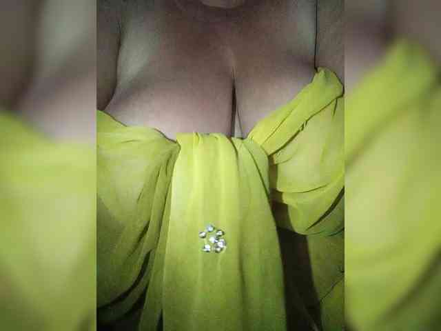 SeXy-Xo4y-SeXa webcam
