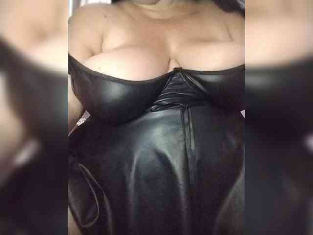 SeXy-Xo4y-SeXa webcam