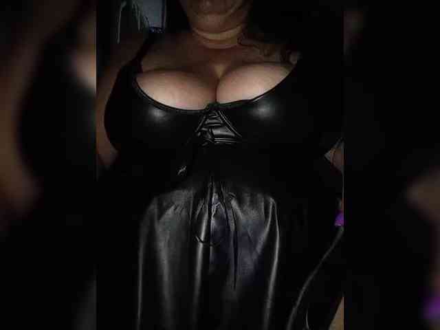 SeXy-Xo4y-SeXa webcam