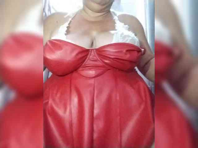 Xo4y2sexa Live Webcam on BongaCams