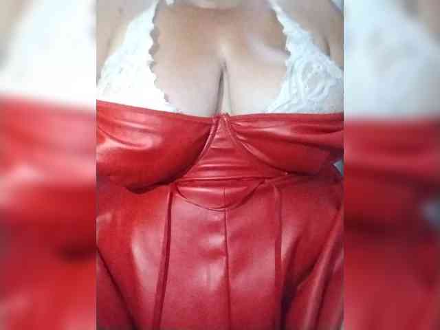 Xo4y2sexa Live Webcam on BongaCams