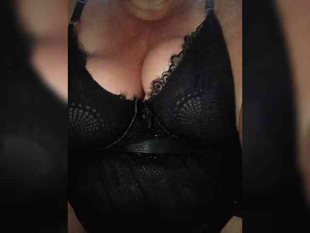 SeXy-Xo4y-SeXa webcam