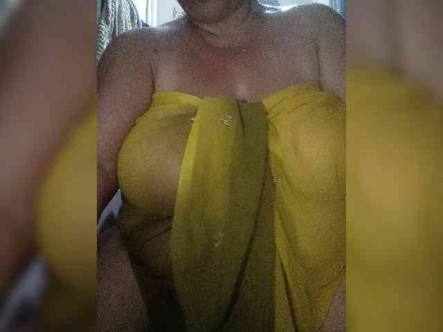 SeXy-Xo4y-SeXa webcam