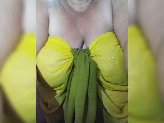 SeXy-Xo4y-SeXa webcam