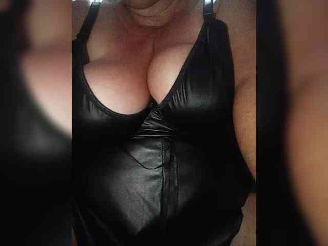 SeXy-Xo4y-SeXa webcam