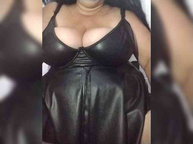 SeXy-Xo4y-SeXa webcam