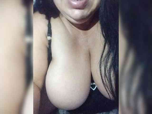 SeXy-Xo4y-SeXa webcam