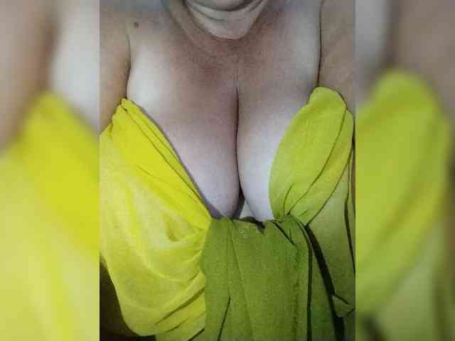 SeXy-Xo4y-SeXa webcam