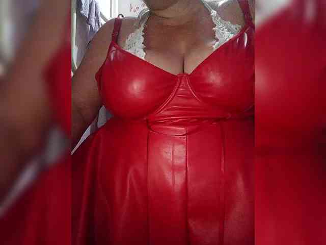 Xo4y2sexa Live Webcam on BongaCams