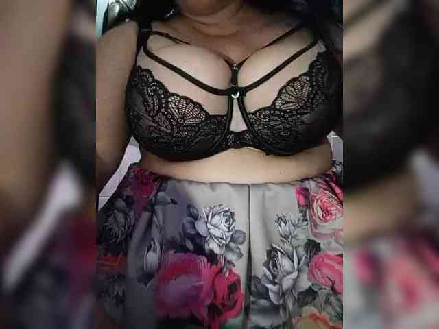 SeXy-Xo4y-SeXa webcam