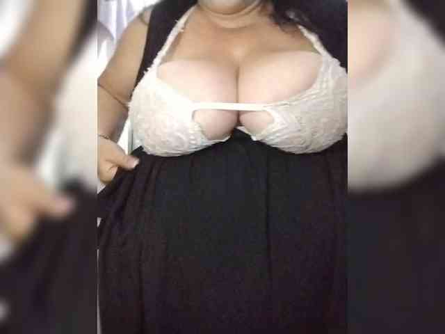 SeXy-Xo4y-SeXa webcam