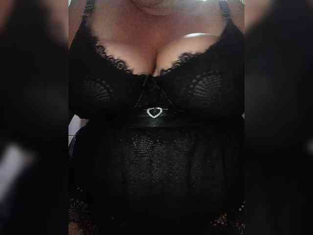 SeXy-Xo4y-SeXa webcam