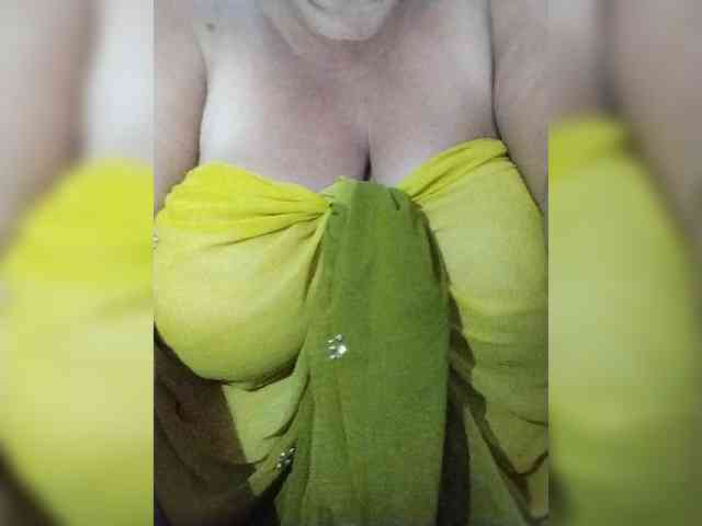 SeXy-Xo4y-SeXa webcam