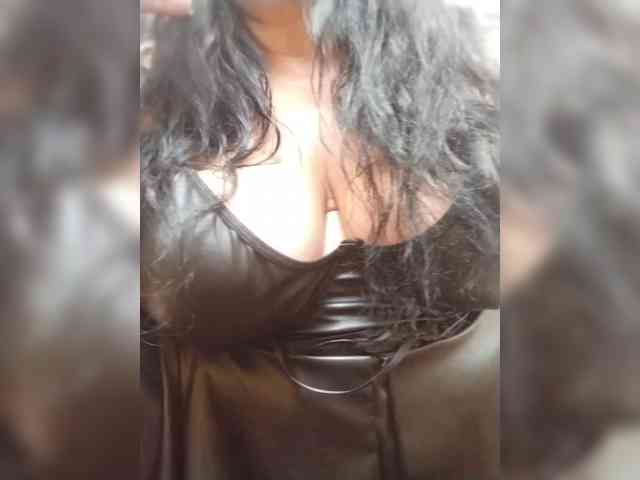SeXy-Xo4y-SeXa webcam