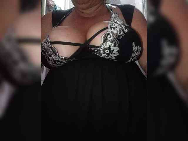 SeXy-Xo4y-SeXa webcam